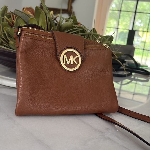 Michael Kors Leather Tan Saddle Brown Crossbody Bag bifold - Picture 14 of 14